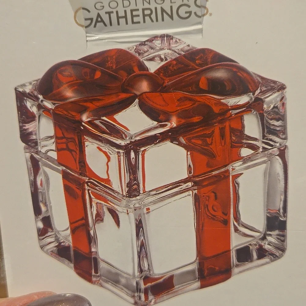 Godinger Gatherings Gorgeous Crystal/Red Ribbon Present Box - Picture 11 of 11